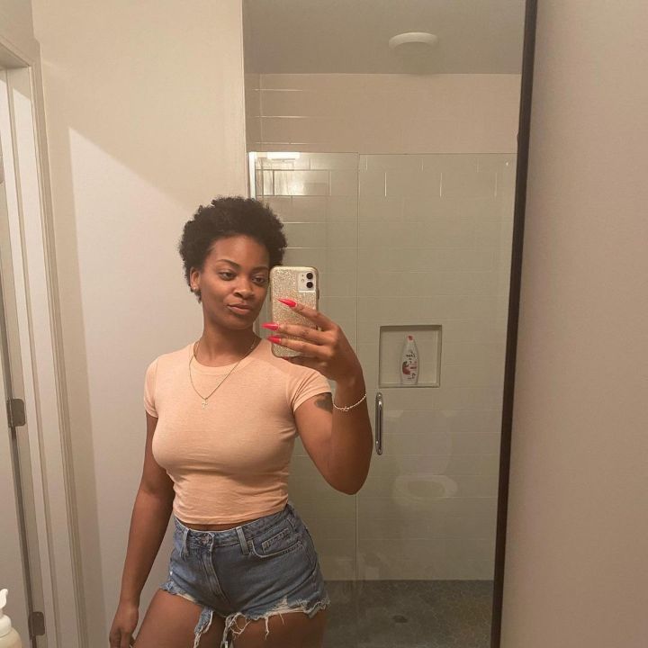 Ari Lennox's weight loss is trending on the internet.