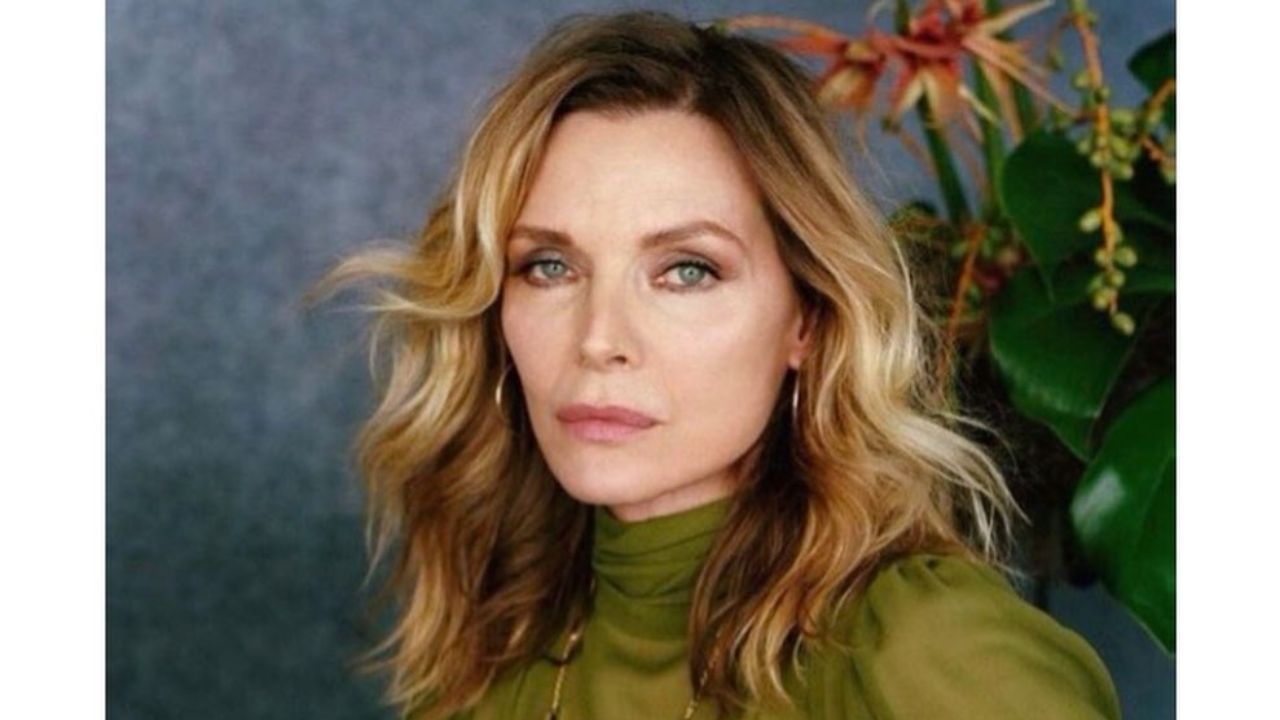 Michelle Pfeiffer's Plastic Surgery - What's the Secret to Her Beauty?