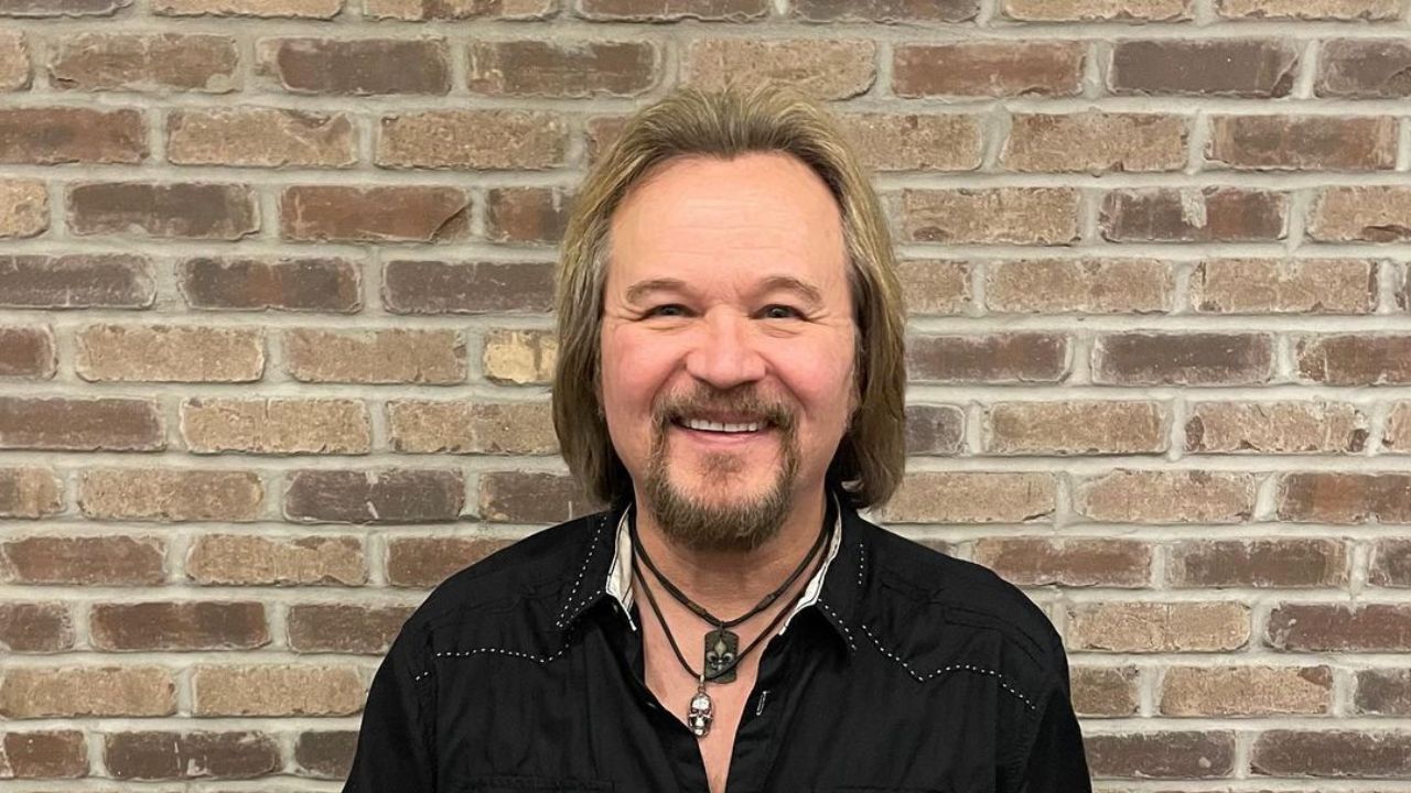 Travis Tritt's Plastic Surgery - How Many Cosmetic Changes Has He Made?