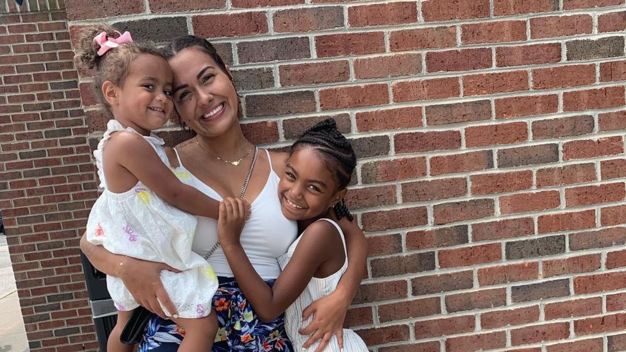 Briana DeJesus and her 2 children.