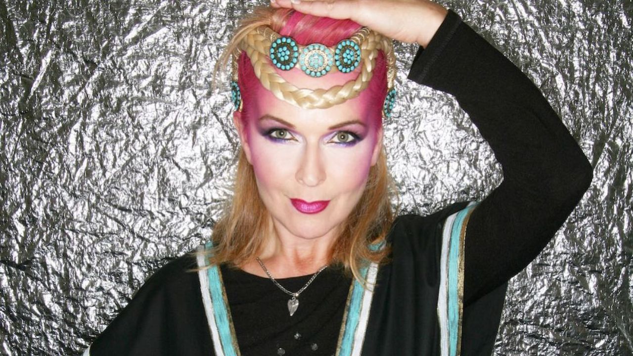 Toyah Willcox admitted to getting a facelift but denied having Botox. weightandskin.com