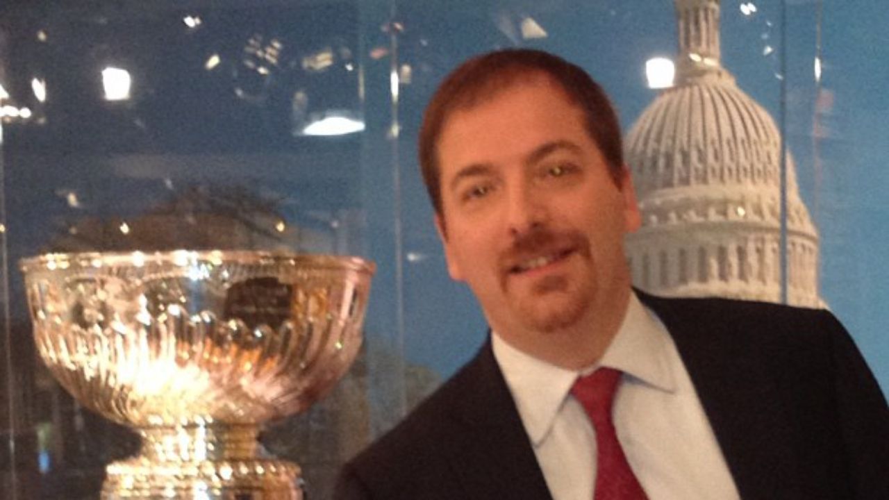 Chuck Todd lost almost 30 pounds in four years. weightandskin.com