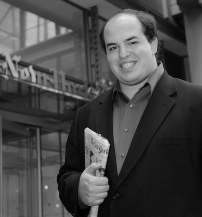 Brian Stelter before the weight loss. weightandskin.com