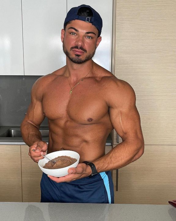 Anton claims his change is just the impact of bodybuilding and weight training. weightandskin.com