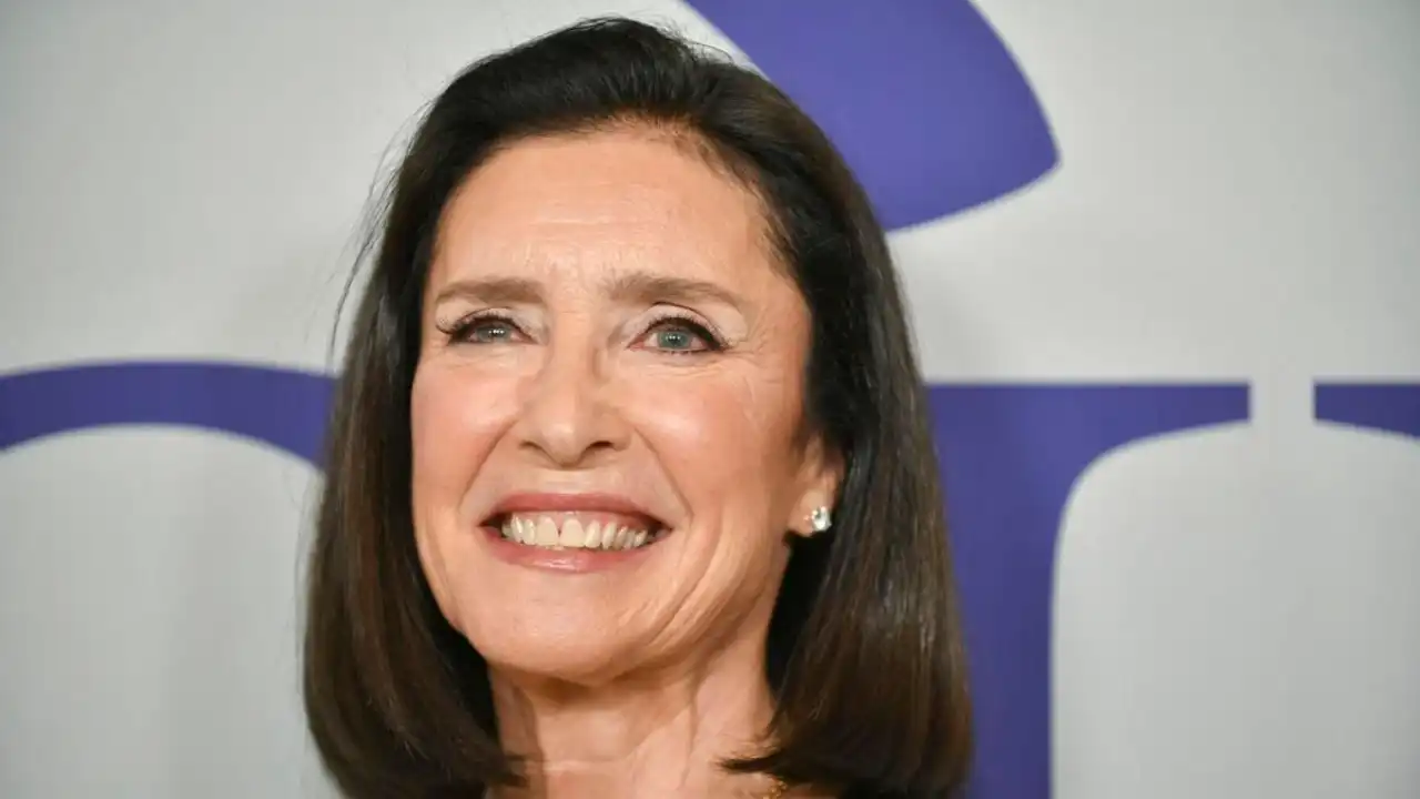 Mimi Rogers Breast Reduction From 34DD To A 34D 2 mimi rogers breast reduction weightandskin.com